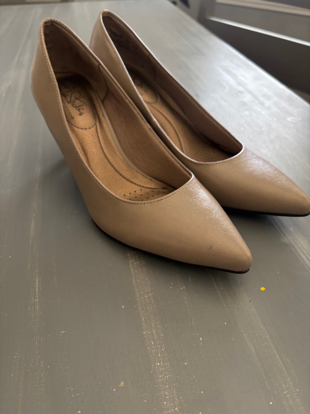 Life stride Soft System Heels Women 8.5 Taupe/Nude